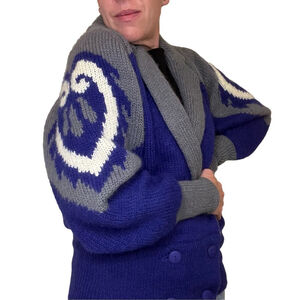 VINTAGE Italian Mohair Cardigan Sweater Knit Heart Motif on Back & Sleeves Small